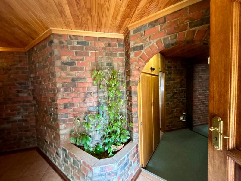 4 Bedroom Property for Sale in Pellissier Free State